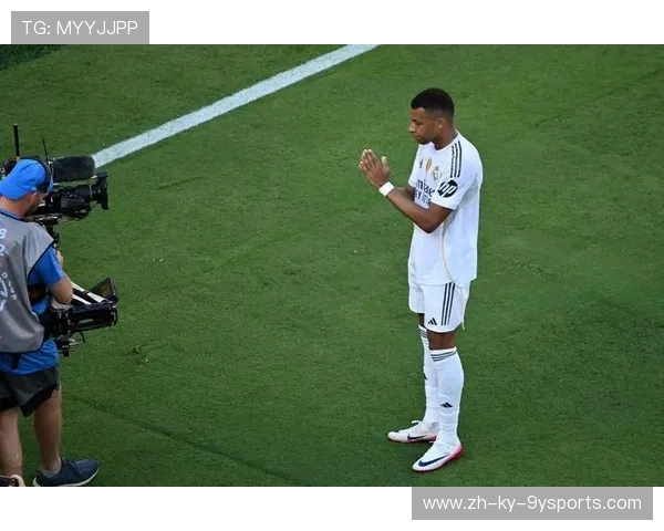 姆巴佩社媒暗示签名照被造假，版权风波起