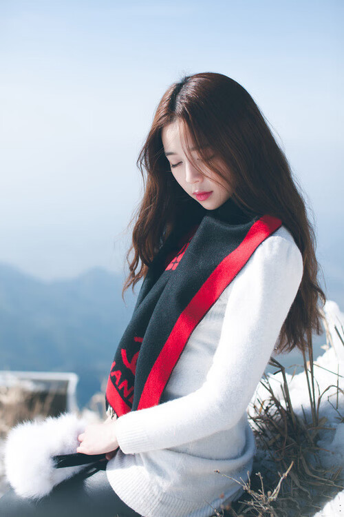 拜仁快速传切与边路渗透形成战术合围,拜仁传奇边锋