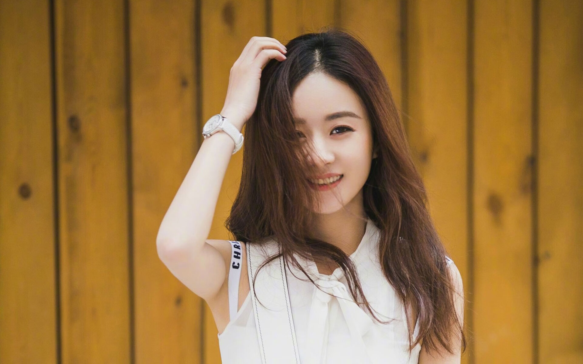 希腊队战术调整见效,小组出线形势明朗,希腊队最新大名单