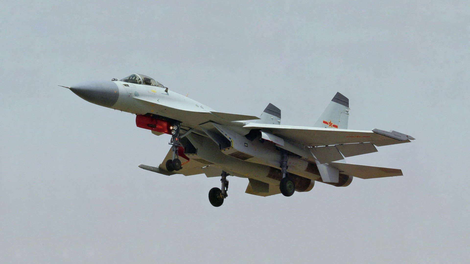 九游sports-摩纳哥蝶泳选手爆发力强劲，摩纳哥潜水